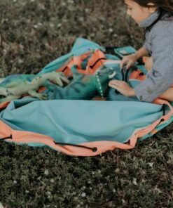outdoor play girl and boy thumbnail 2000x2000 80 thumbnail 2000x2000 80